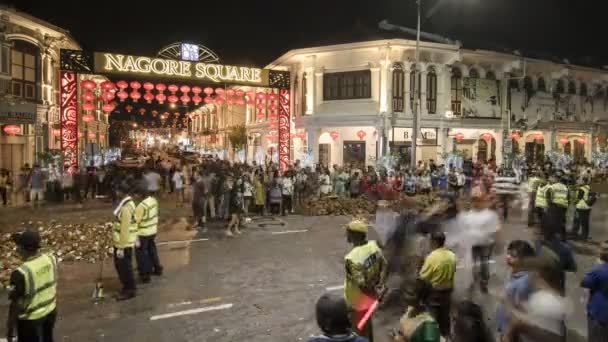 Wszystkie wyścigi świętować Festiwalu Thaipusam w Georgetown w środku nocy. — Wideo stockowe