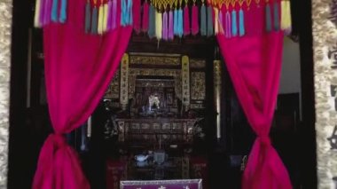 Hock Teik Cheng Sin Temple iç mimarisi.