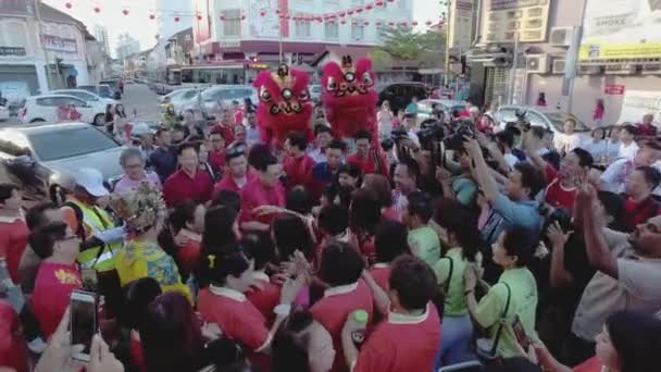 Publiek Welkom aankomst van penang chief minister Yb Lim Guan Eng — Stockvideo