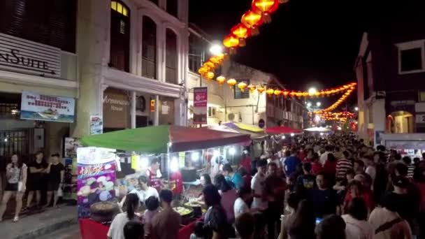 Awker vend du pain chinois (baozi) à Armenian Street . — Video