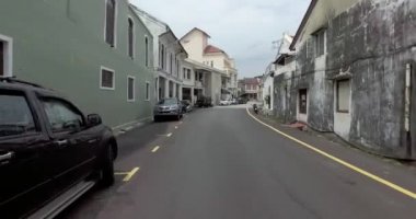 Öğleden sonra Lorong Ikan binmek.