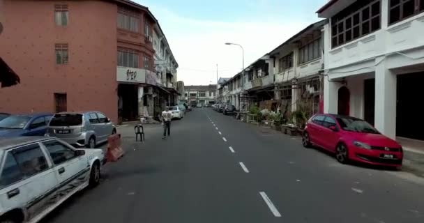 Rida på Lebuh Carnarvon, Penang. — Stockvideo