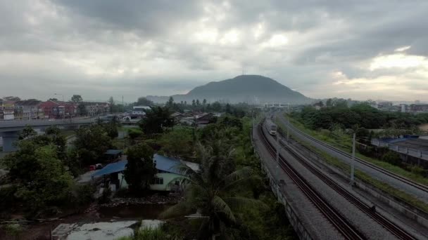Bukit Mertajam Malaysia March 2018 Trem Alta Angular Ktm Keretapi — Vídeo de Stock
