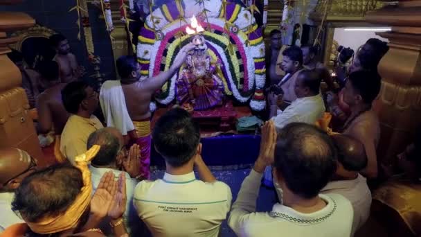 Bukit Mertajam Malaysia March 2018 Religious Devotion Hindu Deity Crowds — Stock Video