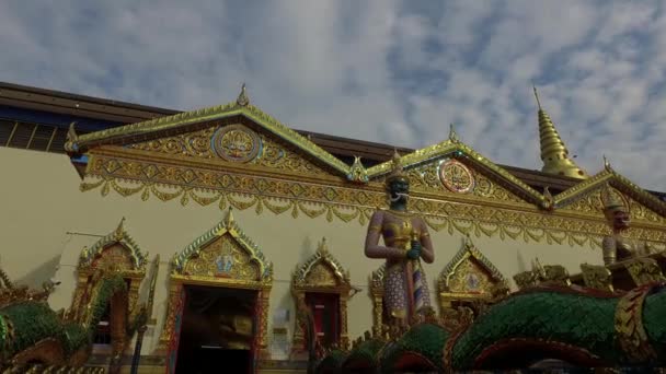 Penang Malaysia April 2018 Entrada Templo Budista Thai Wat Chayamangkalaram — Vídeos de Stock