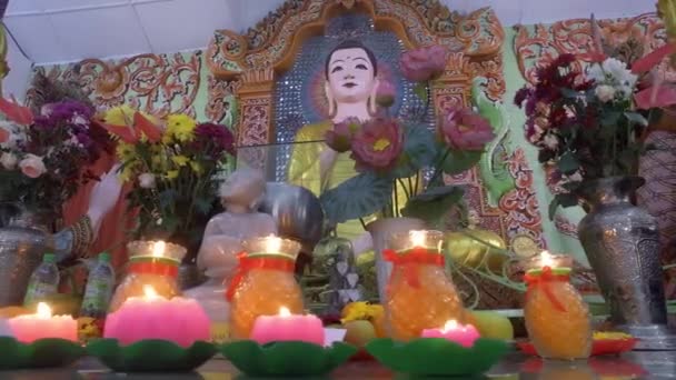 Penang Malaysia April 2018 Movimiento Slider Dispara Estatua Buddha Templo — Vídeos de Stock