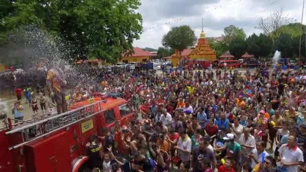 Bukit Mertajam Malaysia April 2018 Las Multitudes Divierten Jugando Spray — Vídeos de Stock