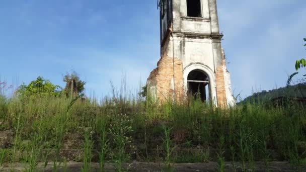 Naklápěcí Záběr Kostel Svatého Srdce Ježíše Pagar Tras Denního Světla — Stock video