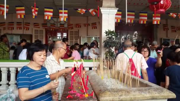 George Town Penang Maleisië Mei 2018 Toegewijden Verbranden Rode Kaars — Stockvideo