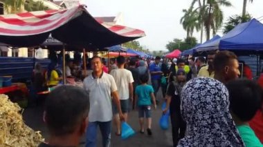 Butterworth, Penang / Malaysia-Jun 10 Haziran 2018: Pasar Ramazan 'da yürüyüş,