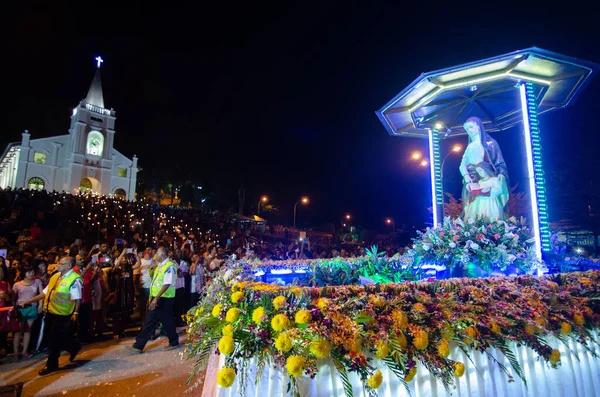 Statue St Anne during procession pass the St Anne church. — Stock Photo, Image