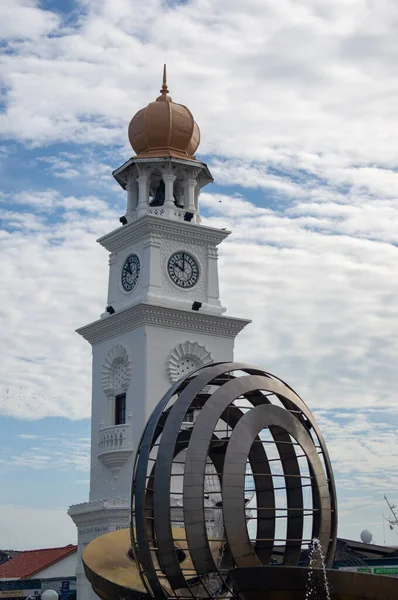 Jubileu Relógio Torre e fonte . — Fotografia de Stock
