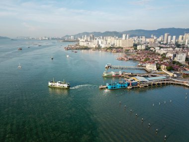 Georgetown 'da hızlı feribot kullanılıyor..