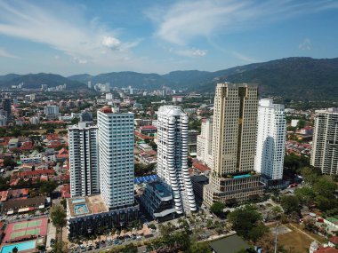 Gökyüzü manzaralı Gurney gökdeleni.