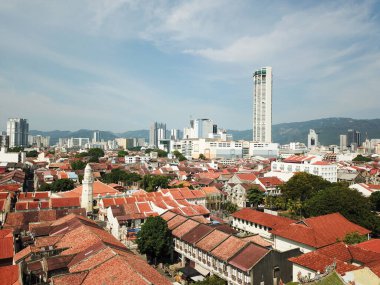 KOMTAR 'ın arkasında olduğu eski atölye mirasının çatısı..