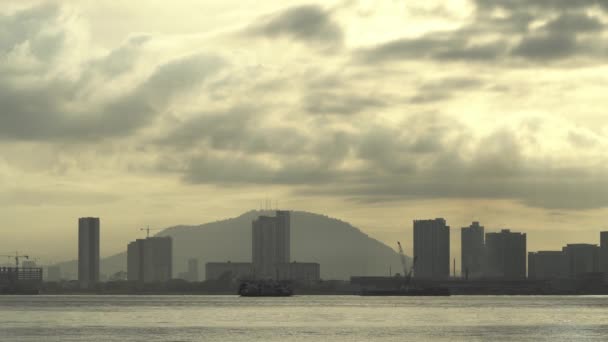 Penang Ferry Move Sea Background Bukit Mertajam Hill Condominium — Stock Video