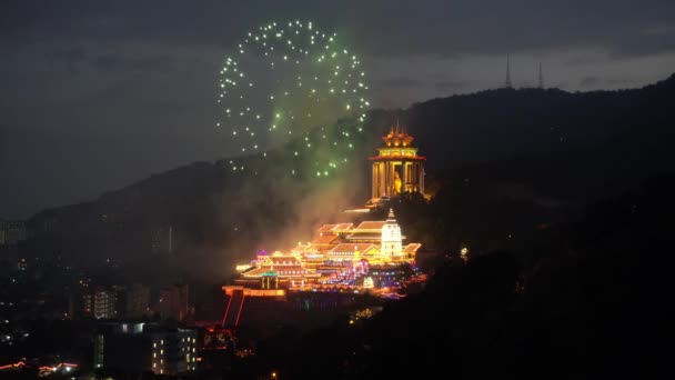 Fogos Artifício Luz Led Templo Kek Lok — Vídeo de Stock