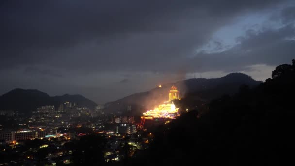 Kek Lok Templo Ayer Itam Espectáculo Fuegos Artificiales Durante Año — Vídeo de stock