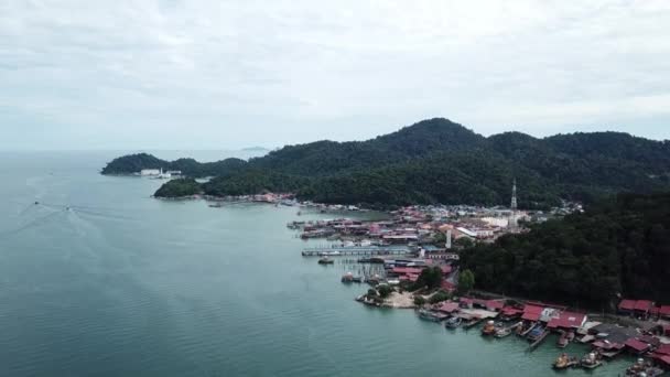 Seelandschaft auf der Insel Pangkor, Malaysia. — Stockvideo