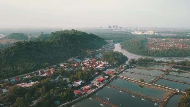 Luchtfoto Bukit Tambun vissersdorp. — Stockvideo