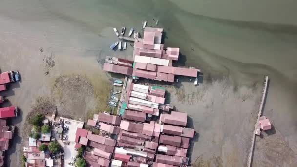 Penang Malezya, Jetty George Town Klanında hava manzarası — Stok video