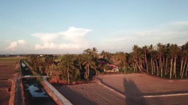 Penaga, Penang yakınlarındaki Malay köyü hava manzaralı..