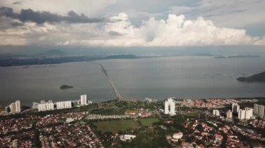 Hava görüntüsü SungaI Dua, USM, Gelugor.