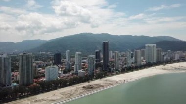 Hava manzaralı Gurney Drive ve ıslah arazisi.