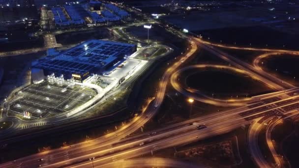 Voler vers la sortie IKEA avant l'ouverture . — Video