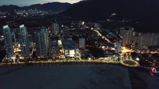 Vue aérienne gratte-ciel Gurney Drive et rond-points . — Video