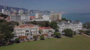 Padang Kota Lama yakınlarındaki havacılık ve belediye binası..