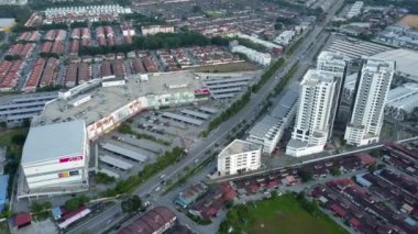 AEON AEON AVM Alma 'da konut arazisiyle.