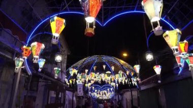 Mertajam Sanat Yürüyüşü 'ndeki eski sokakta toplanan tilt vuruşları..