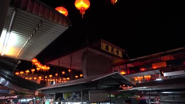 Pek Gong Cheng Wan Tan Mee vender à noite . — Vídeo de Stock