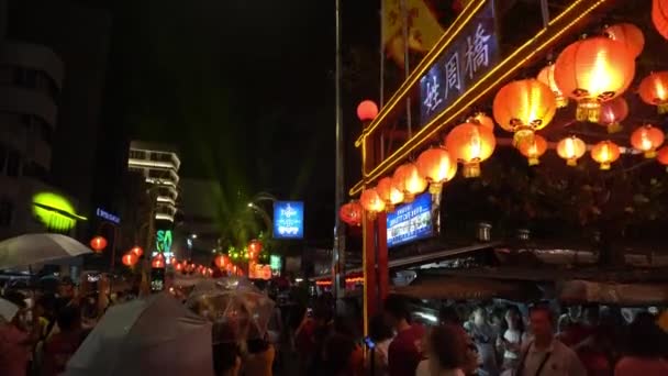 Chew Jetty entrada. Fogos de artifício no palco durante o Ano Novo Chinês Hokkien . — Vídeo de Stock