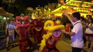 Raja Uda, Penang / Malezya - 11 Ocak 2020: Miaohui 'de aslan dansı yürüyüşüne hazırlanın.