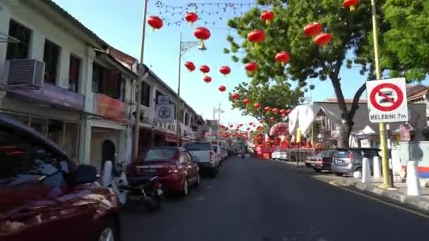 马来西亚槟城佐治城 2020年1月24日 多利在灯笼装饰街道表演 — 图库视频影像