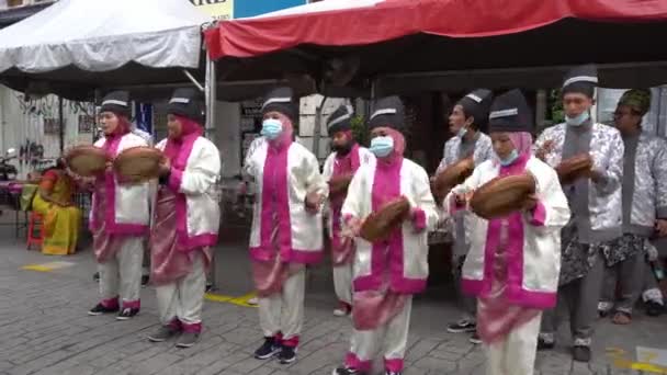 Georgetown Penang Malásia Fevereiro 2020 Artista Malaio Canta Toca Música — Vídeo de Stock