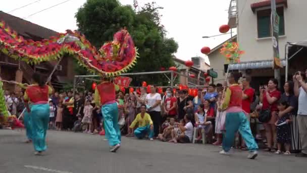 Georgetown Penang Malaysia Feb 2020 Dragon Dance Chase Pearl Street — Stockvideo