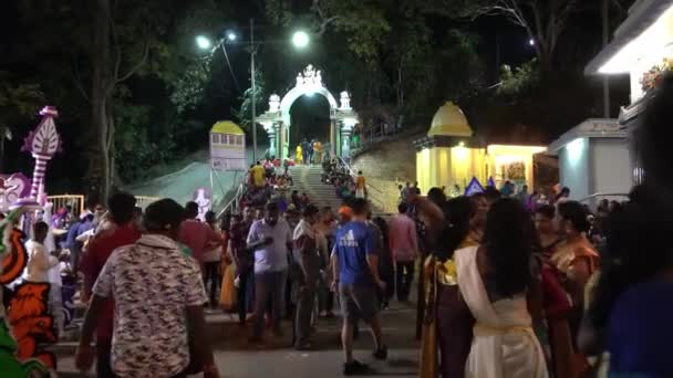 Georgetown Penang Malaysia Feb 2020 Trappan Mot Toppen Vattenfallstemplet Thaipusam — Stockvideo