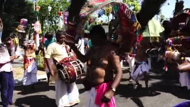 Georgetown Penang Malaysia Februar 2020 Anhänger Tragen Pfau Kavadi Tanz — Stockvideo