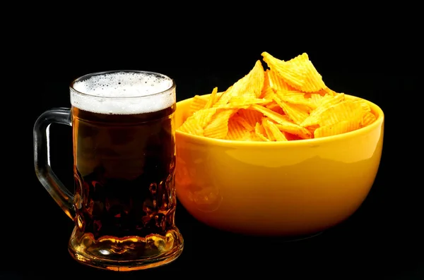 Beer and chips — Stock Photo, Image