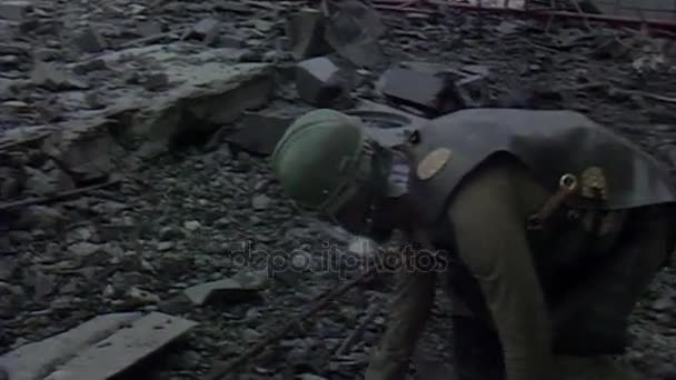 Chernobyl Nuclear Power Plant 1986 access to the roof — Stock Video