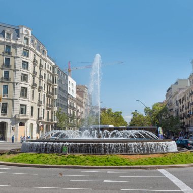 Gran Via de les Corts 'taki çeşme - Barcelona