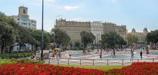 加泰罗尼亚广场-巴塞罗那-西班牙 — 图库照片
