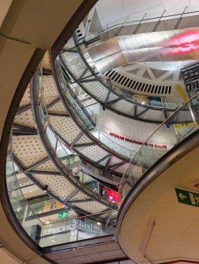 Arenas alışveriş merkezi - İspanya