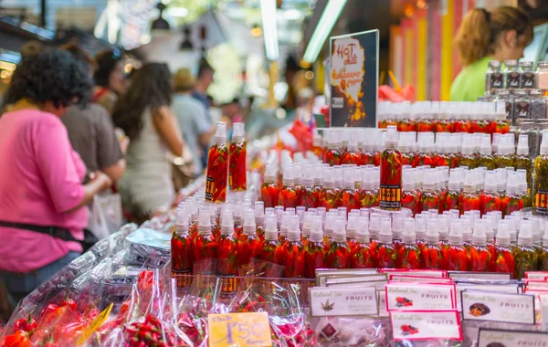 Boqueria market - Barcelona - İspanya — Stok fotoğraf