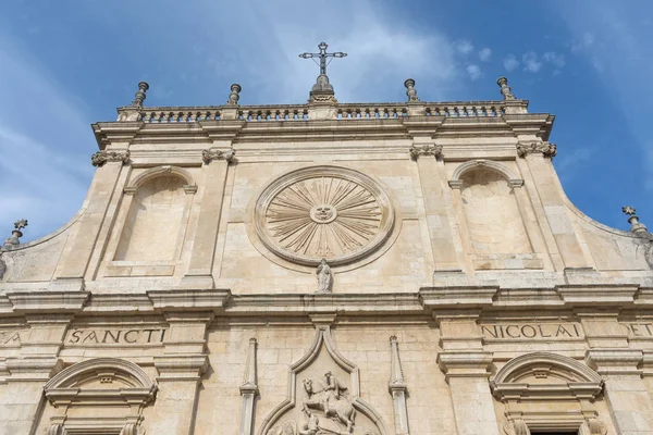サン ニコラ - マチェラータ - イタリアの大聖堂 — ストック写真