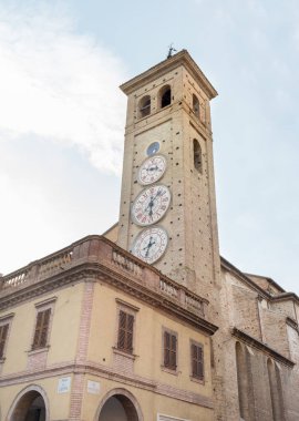 Saat Kulesi Tolentino - İtalya