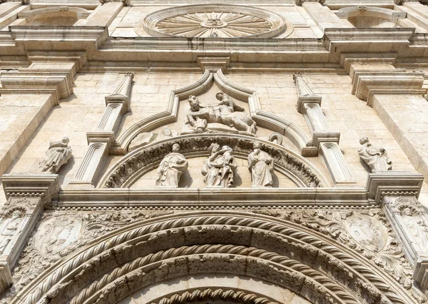 Basilika von san nicola - tolentino - italien — Stockfoto
